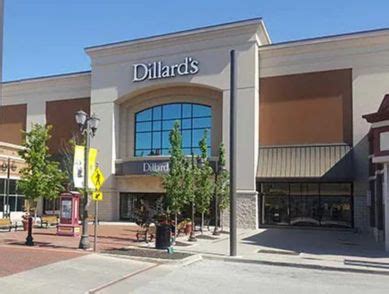 dillard's zona rosa town center.